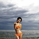 김정민, '터질듯한 가슴라인+미끈한 각선미'