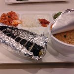 "우리의집" 구내식당의 메뉴입니다. 얼마일꺼같으세요?