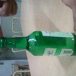 [사진有] 이더러운세상 <b>소주병</b>에 유리조각이..