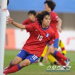 <b>캡틴</b> 박주영, <b>캡틴</b> 박지성과의 차이는?