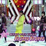 스타커플 최강전에서의 티아라와 태진아의 <b>합동</b>공연장면 ㅎㅎ