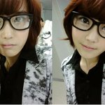 안경이 잘 어울리는 아이돌 <b>모음</b>
