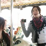 장근석 <b>회전</b>목마타고 데이트??? 딱걸렸어~