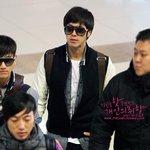레알 공항패션 종결자 유노윤호 공항 직찍