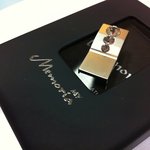 동생의 대학입학 축하선물~스와로브스키<b>usb</b>