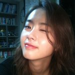 <b>민낯</b> 고아라, 국보급 윙크