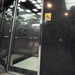18살인생 벌써부터 살기싥다는생각만 수만번,..