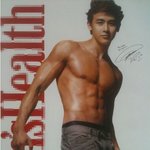 상의 탈의 <b>2pm</b> 닉쿤, 실종된 배꼽