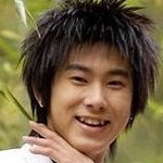 성형이 <b>의심</b>되는 남자 아이돌 멤버