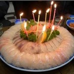 저 어디가면 귀엽다는얘기를 많이듣는데...정말로 이게 귀여운얼굴인가요...