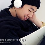 <b>송지</b>은 옆 매서운 눈빛의 ? 그남자ㅋㅋㅋㅋ