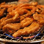 일본식 닭요리와 다양한 추하이를 맛볼 수 있는 곳.