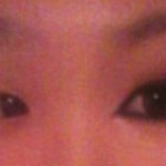<b>한쪽</b>눈만화장햇어효