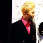 '빅뱅' 지드래곤, 손상되어 보이는 <b>머리결</b>