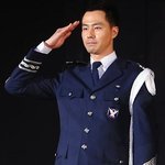 우월함의 대표주자 현빈 <b>vs</b> 조인성
