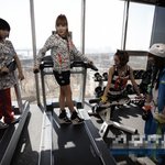 <b>2ne1</b> 박봄, 힐신고 운동함?