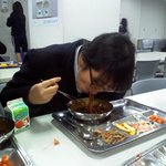 자장면을 흡수하는