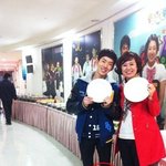 깁스한 <b>2am</b> 조권, 앙상한 다리 '안쓰러워