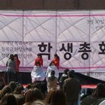 <b>덕성</b>여자대학교 여대생 삭발식