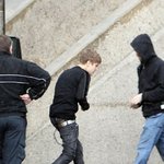 저스틴 <b>비버</b>, 바지 벗겨지겠어!