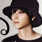 2011년 현재 군복무중인 남자 연예인은?