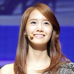 <b>화사</b>한 윤아 미소~반해!