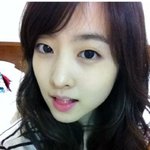 매력적인 <b>속</b><b>쌍</b>커플을 가진 여자 연예인