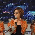 티아라 <b>은정</b>, 돋보기 안경?