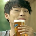 어메이징한 남자 <b>현빈</b>! 그의 웃는 모습들!