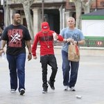 저스틴<b>비버</b> 캔줍다가 결국 팬티 다보임