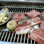 고기 vs 회, 배고플때 생각 나는 <b>메뉴</b>