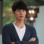 현빈의 <b>위엄</b>