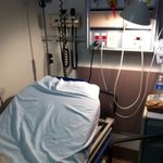 2년째 난치병 <b>투병</b>중인 저와 남자친구의 이야기를 쓰려고합니다. ...
