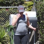 열애 인정한 <b>스칼렛</b> 요한슨, 임신했어?