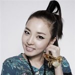 스모키 <b>화장</b>이 유독 잘 어울렸던 여자 스타들