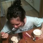 <b>폭식</b>하는 옥주현, 다이어트 포기?