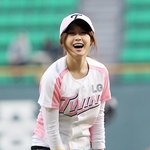 '티아라' 지연, 눈웃음 지존