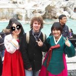 ★한복입고 유럽에서 한글 알리기한 두여자의 <b>발칙</b>한여행기! ★