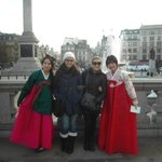 한복입고 유럽에서 한글 알리기한 두여자의 <b>발칙</b>한여행기!