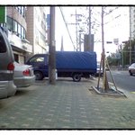 * 인도 주차장?!! *