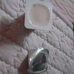 떠먹는 요구르트 뚜껑에 떠먹는 요구르트 <b>안</b>뭍게 뜯는 방법(<b>사진</b>有)