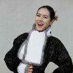 <b>한복</b>이쁘게 차려입은 연예인들