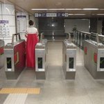 한복 입고 신라호텔 뷔페, 남산 등 서울 일대를 돌아다니다. 사진有