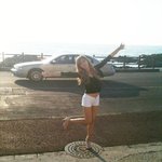 레인보우 <b>오승아</b>, 길가에서 차 잡는 포스?