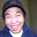 그냥 웃으세요 저희<b>동네</b> 이상한사람이에요