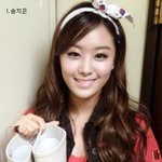 외모가 <b>세련</b>되게 생긴 여자 아이돌 멤버