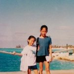 'f(x)<b>엠버</b>' 어릴적 친언니와 함께찍은사진 공개