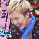 분홍색머플러 좋아하는 권지용!