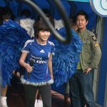수원<b>구장</b>에서 열창하는 아이유 직찍