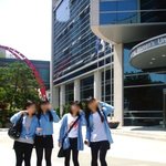 사진有)친구들과 청남방+줄무늬티+검은색반바지+검은스타킹+컨버스 맞춰입기